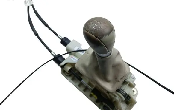 Volvo V70 Gear shift cable linkage 