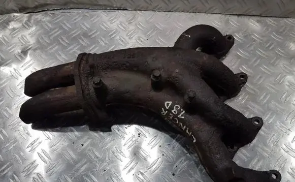 Mitsubishi Lancer Exhaust manifold