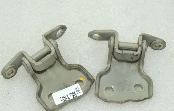 Cupra Leon Front door upper hinge 6932060G01 6932060G00