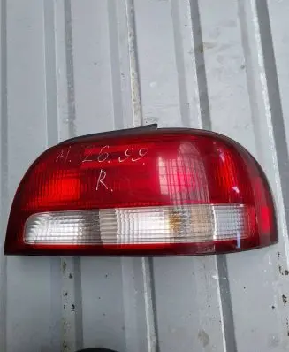 Mazda 626 Rear/tail lights 2VL935284
