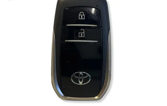 Toyota C-HR II Ignition key/card 