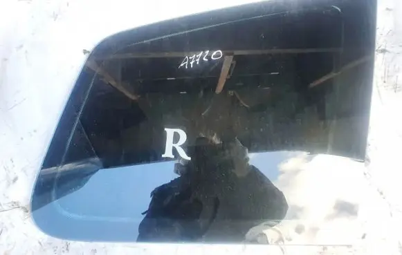 Ford Focus C-MAX Rear side window