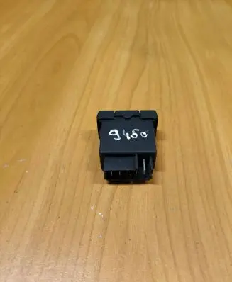 Renault Megane I Electric window control switch 44DC15