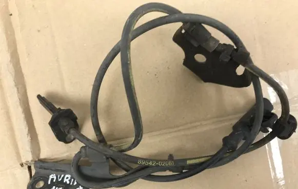 Toyota Auris E180 ABS brake wheel speed sensor 8954202061
