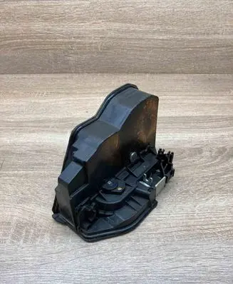 BMW X5 E70 Rear door lock 7229460
