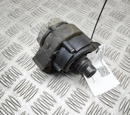 BMW 3 F30 F35 F31 Electric auxiliary coolant/water pump 8638239 0392024060