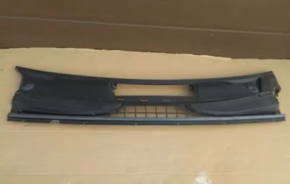 Mercedes-Benz Vito Viano W639 Wiper trim A6398840074
