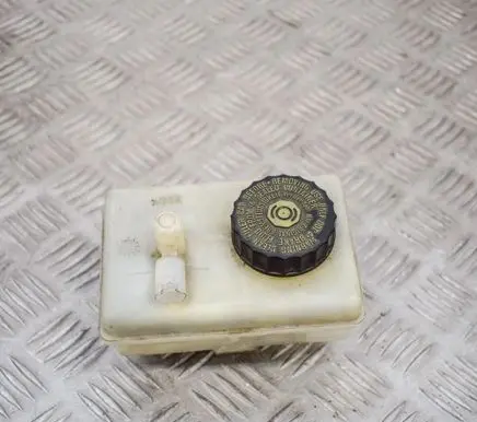 Mercedes-Benz S W220 Brake fluid reservoir A2204300002