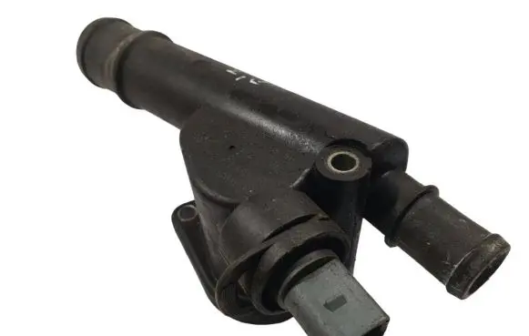 Volkswagen Touran I Thermostat housing 038121132G