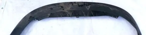 Front bumper lip