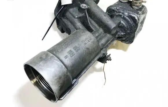 Volkswagen PASSAT B5 Oil filter cover 038115389b