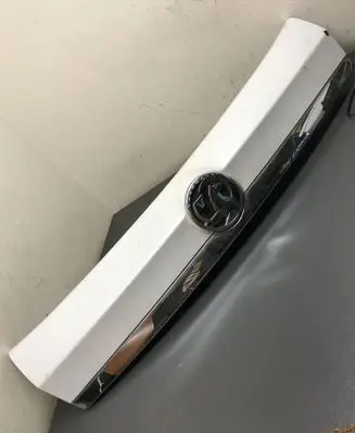 Opel Mokka Trunk door license plate light bar 