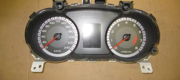 Citroen C-Crosser Speedometer (instrument cluster) 8100A117A