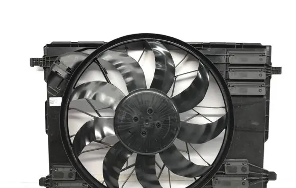 Mercedes-Benz B W247 Radiator cooling fan shroud A2479069906 KL0005 24270109994