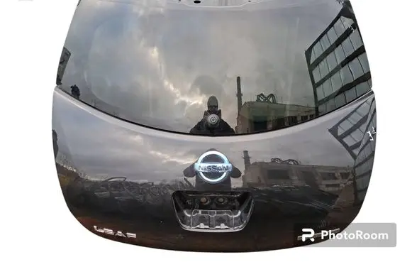 Nissan Leaf I (ZE0) Tailgate/trunk/boot lid