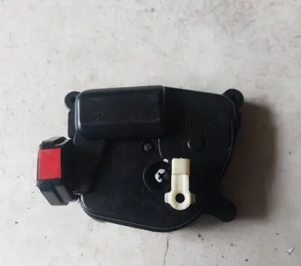 Hyundai Tucson JM Tailgate boot lock/latch motor 