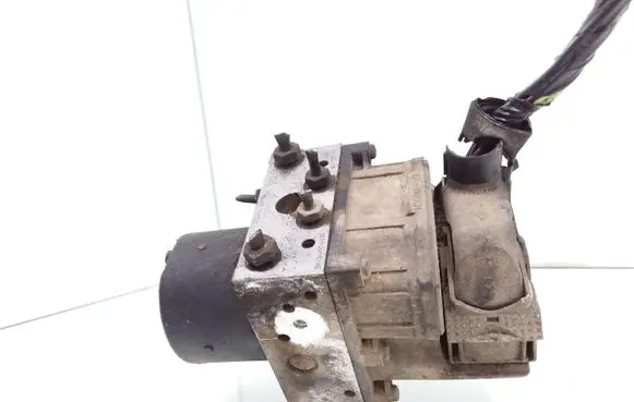 Ford Mondeo Mk III ABS Pump 0265222015 1S712M110AE 0265800007