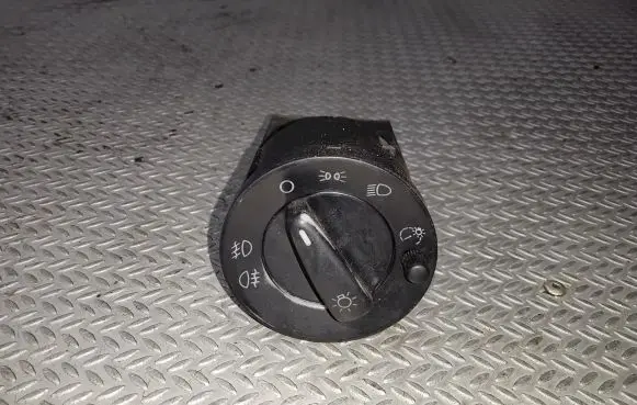 Skoda Octavia Mk1 (1U) Light switch 1U0941531A