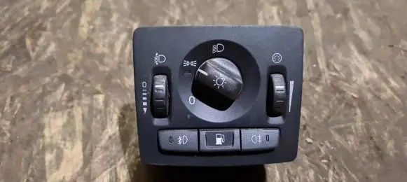 Volvo V50 Light switch 30739300