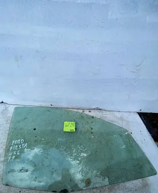Ford Fiesta Front door window glass four-door 43R001583