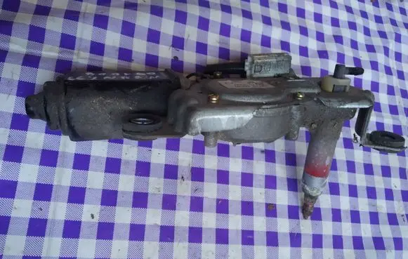 Nissan Sunny Rear window wiper motor 2871050COO