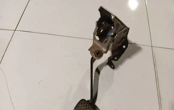 Honda Civic Brake pedal 