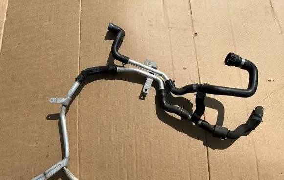 Audi Q7 4M Engine coolant pipe/hose 4M0819377N 04042018