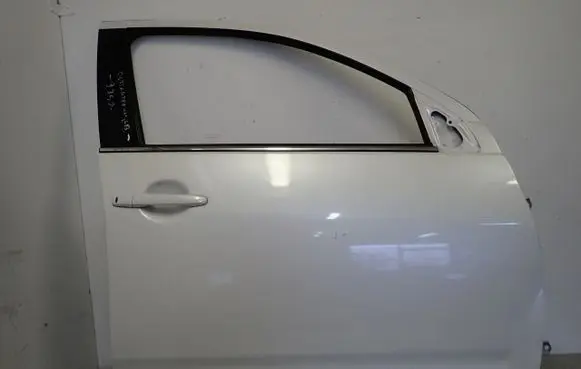 Mitsubishi Outlander Rear door 