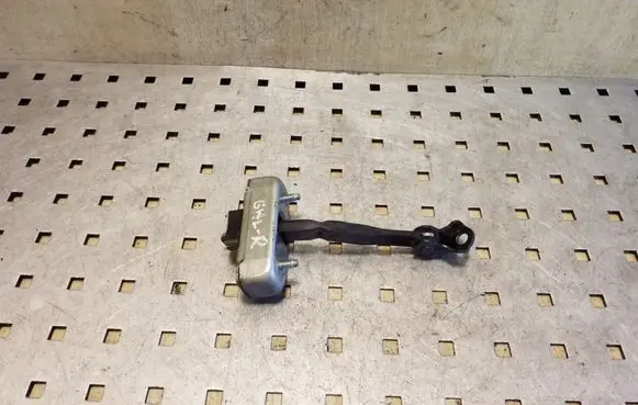 Toyota Land Cruiser (J120) Rear door check strap stopper