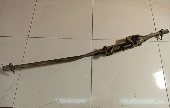 Peugeot 307 Front wiper linkage and motor 