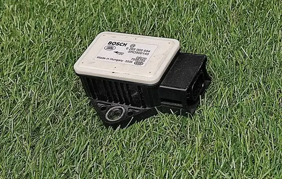 ESP acceleration yaw rate sensor
