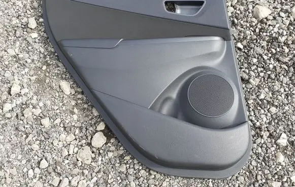 Hyundai Kona I Rear door card panel trim 83334J9010
