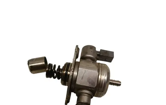 Skoda Superb B6 (3T) Fuel injection high pressure pump 06H127025M 2000357036 0261520070