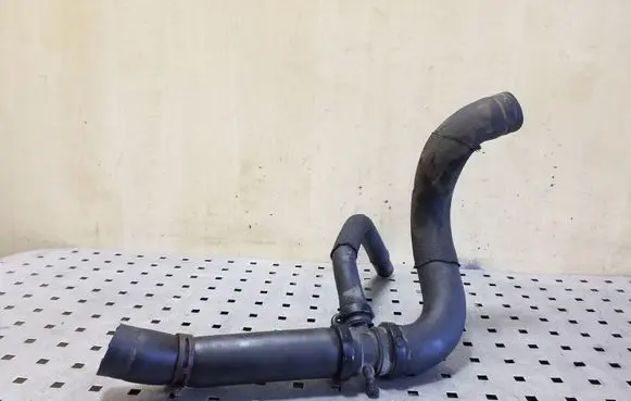 Nissan NV400 Engine coolant pipe/hose 800467715A