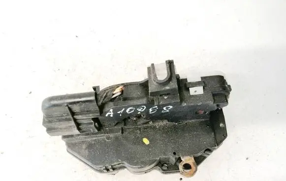 Opel Insignia A Front door lock