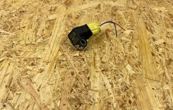 Hyundai Ioniq Airbag deployment crash/impact sensor 95930F2000