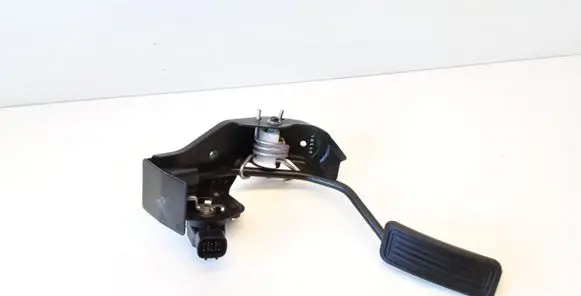 Toyota Avensis T250 Accelerator throttle pedal