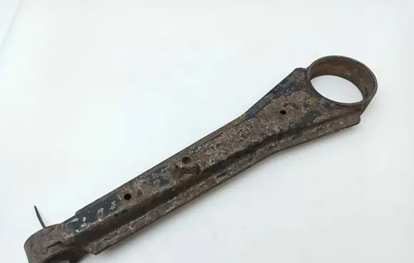 Rear upper control arm/wishbone
