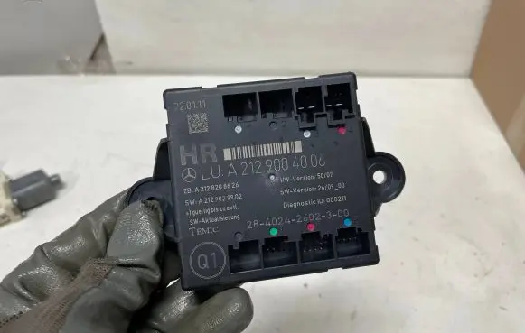 Mercedes-Benz C W204 Door control unit/module A2129004006