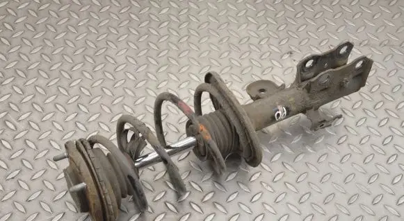 Toyota Prius (XW30) Front shock absorber/damper 4851047090