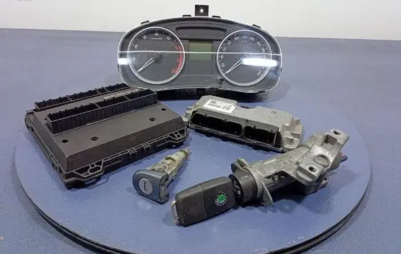 Skoda Roomster (5J) Engine control unit/module ECU 03C906024R