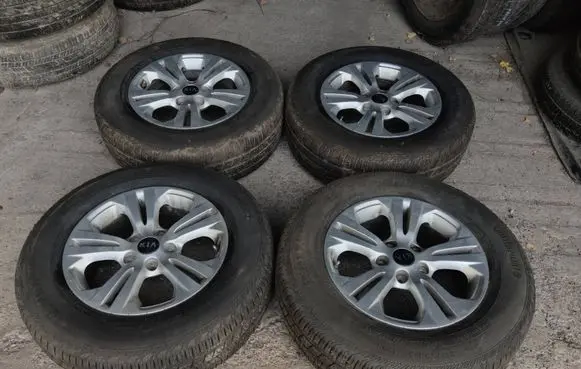 R16 alloy rim