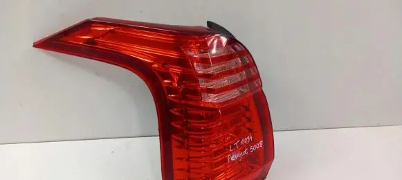 Peugeot 5008 Rear/tail lights