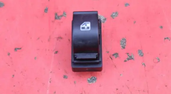 Fiat Tipo Electric window control switch B569