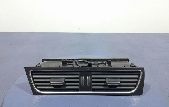 Audi A4 S4 B8 8K Dashboard side air vent grill/cover trim 8T1820951E