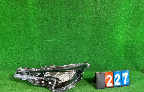 Toyota Corolla E210 E21 Headlight/headlamp 02AT00RL