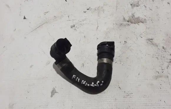 BMW 5 F10 F11 Engine coolant pipe/hose 8515075