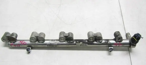 Volvo S60 Fuel main line pipe BB5E9F797BC