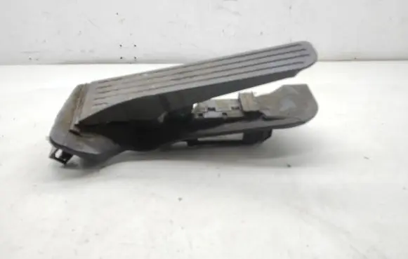 Volkswagen Tiguan Accelerator throttle pedal 1K2723503K 6PV00889011