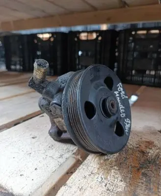 Ford Mondeo MK II Power steering pump 94bb3a733aa